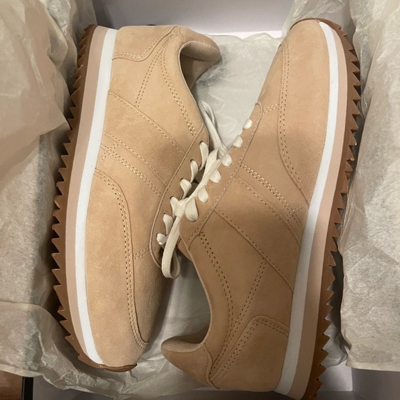 NWT JCREW ☀️ Sneaker - Picture 5 of 6